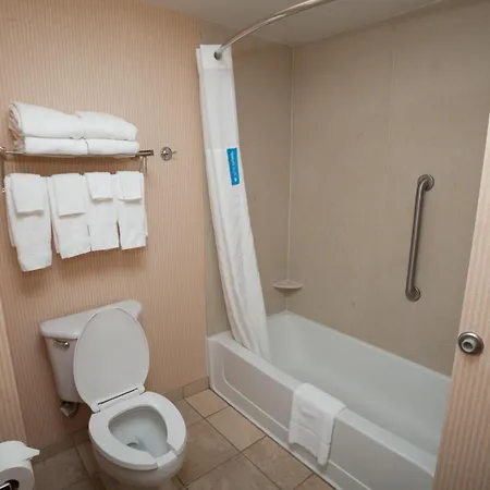 Hampton Inn Oneonta-3