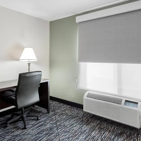 Quality Inn & Suites Niles-2