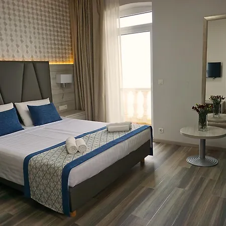 Hotel Fiesa-2