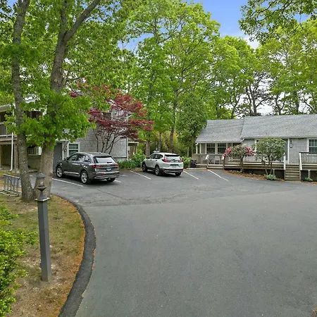 Sandwich Inn And Suites-3