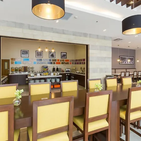 Hampton Inn By Hilton Tijuana-3