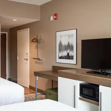 Hampton Inn & Suites St. George-3