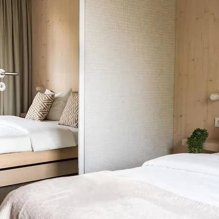 Hotel Bergamo Modern&zentral in Ludwigsburg Klimaanlage 3 Min zum Schloss WLAN Frühstück optional besonderes nachhaltiges Stadthotel in moderner Holzbauweise-2