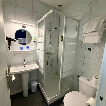 Cit'Hotel Aux Voyageurs-2