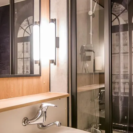 Kyriad Direct Marseille Ouest - Martigues-2
