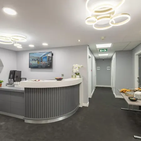 Holiday Inn Express London Croydon By Ihg-3