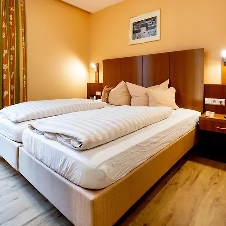Hotel Alter Kranen-3