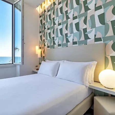 Sanremo Luxury Suites-2