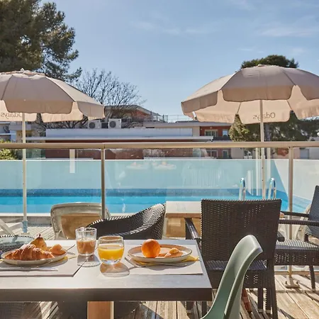 Appart'hôtel Odalys City - Antibes Olympe-2
