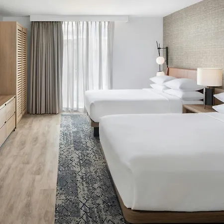 Sheraton Suites Fort Lauderdale At Cypress Creek-3