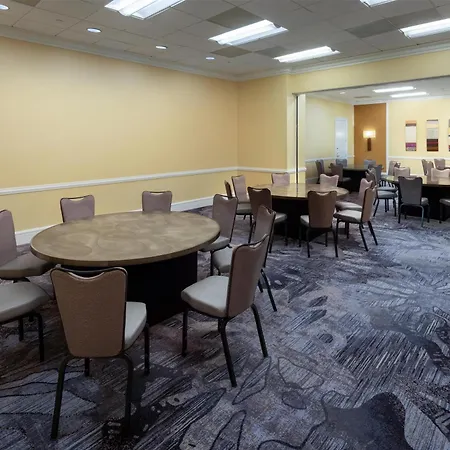 Hilton Charlotte Uptown-2