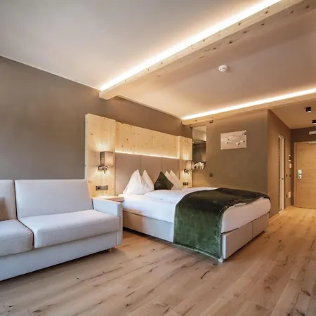 Hotel Edelweiss-3
