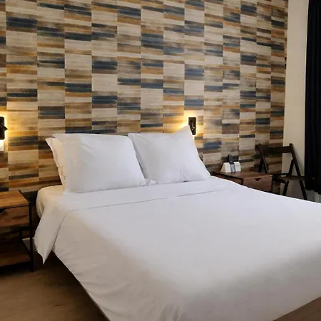 Hôtel La Porte Saint Pierre-Logis Hôtel Intra Muros RÉNOVÉ en 2026-3