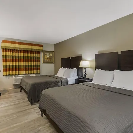 Econo Lodge Inn & Suites Yankton-3