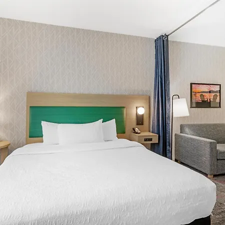 Home2 Suites By Hilton Queensbury Lake George-2
