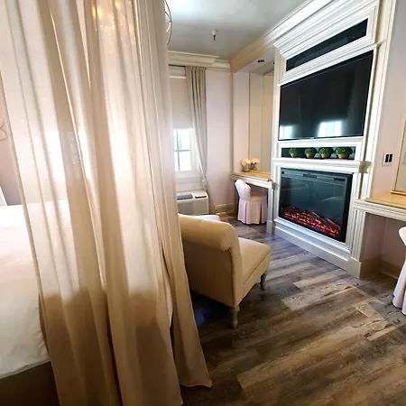 Hemingway Suites At Palm Beach Hotel Island-2