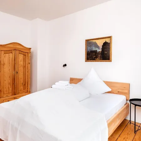 Künstlerzimmer im Kulturhaus Häselburg-3