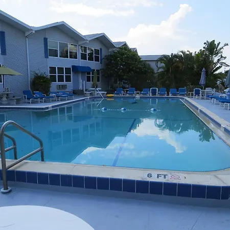 Dolphin Inn-2