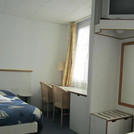 Hotel De La Mer-2