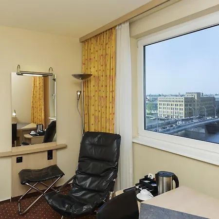 ibis Styles Berlin Treptow-3