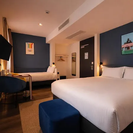 Clapclap Hotel Strasbourg-3