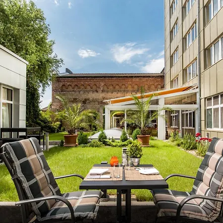 Best Western Plus Delta Park Hotel-2