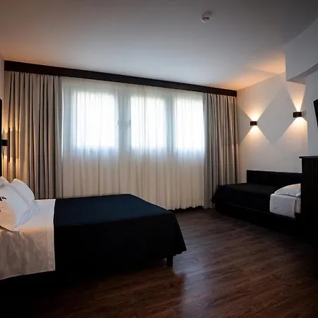 Twentyone Hotel-3