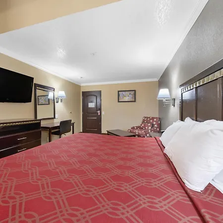 Econo Lodge Inn & Suites Fallbrook Downtown-2