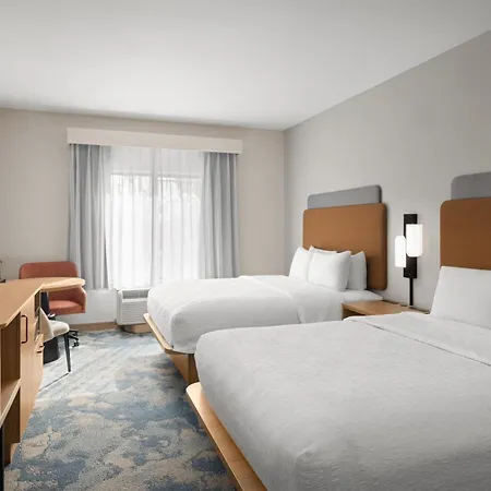 Hampton Inn & Suites Ontario-3