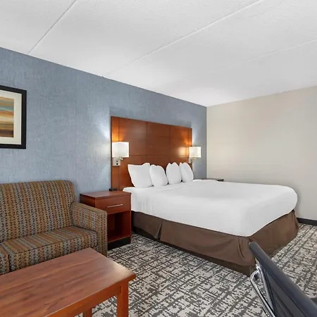 Best Western Plus Fresno Airport Hotel-2