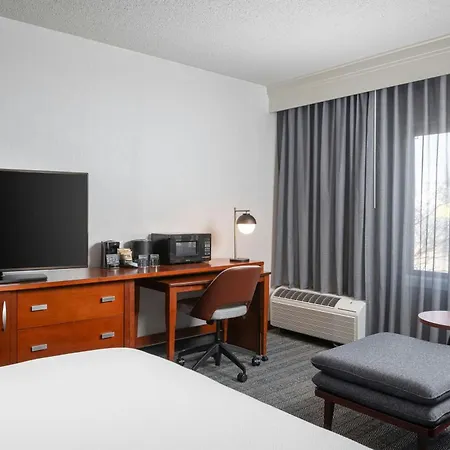 Courtyard By Marriott Albuquerque Airport-2