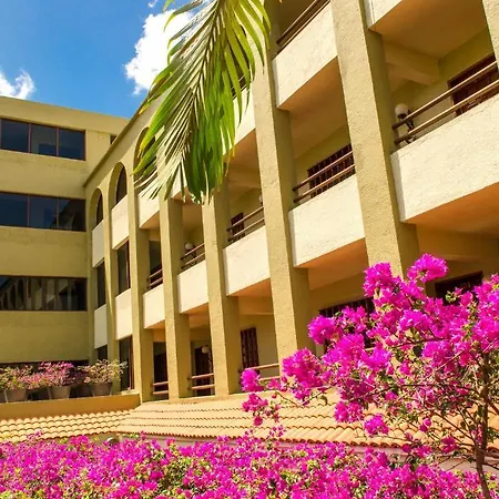 Suites Colonial-3
