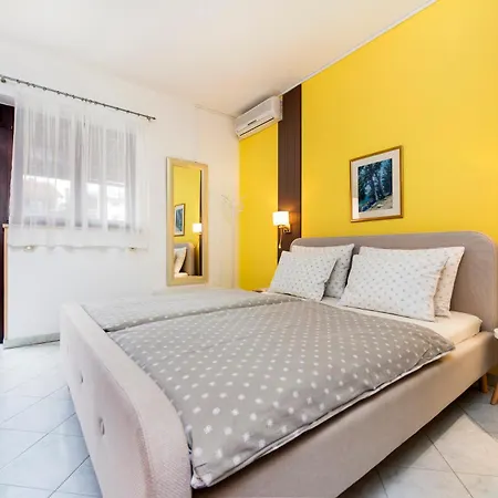 Apartments Erik B&B Adults Only-3