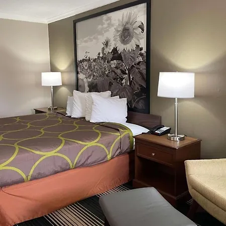Red Lion Inn & Suites Junction City-2
