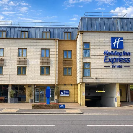 Holiday Inn Express Windsor By Ihg-3