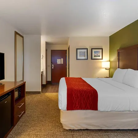 Comfort Inn & Suites Salem Northeast-3