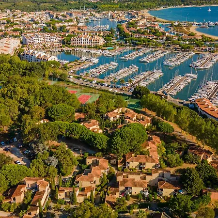 Marina Hôtel Club à 2 minutes de la Plage-2