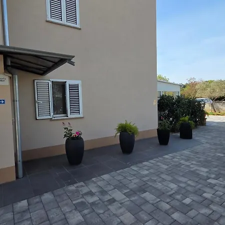 Rooms-Sobe Haus Magdalena Krk-3