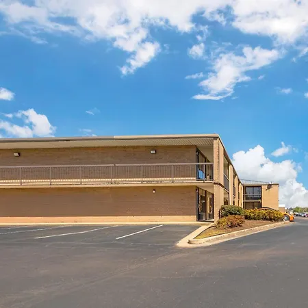 Quality Inn Columbus, Ms-3