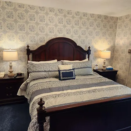 The Country Inn Of Berkeley Springs-2