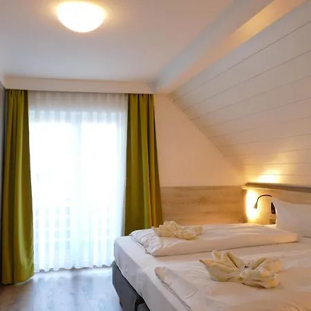 Altstadthotel "Zum Hechten"-3