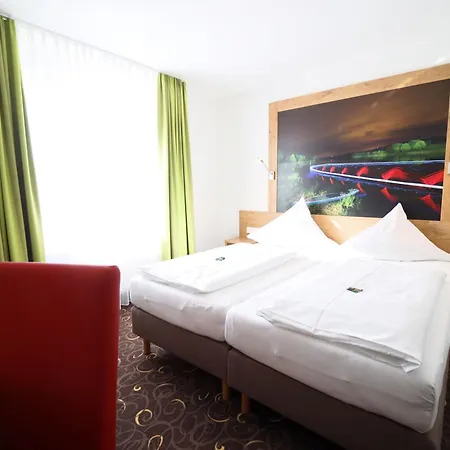 Landhotel ALTE LINDE-2