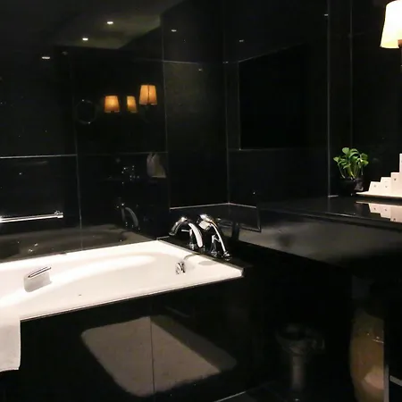 Orchard Hotel Singapore-2