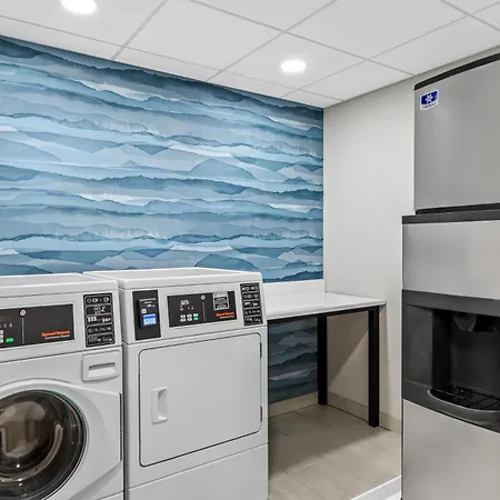 Hampton Inn Carrollton-3