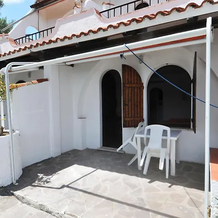 Residence Cala Di Mola-2
