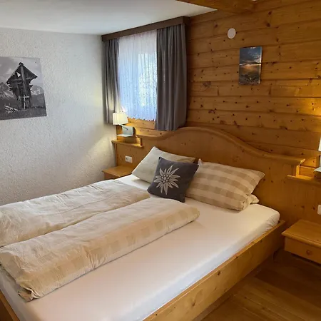 Gaestehaus Zugspitzblick-3