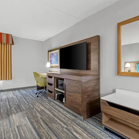 Hampton Inn Guntersville-2