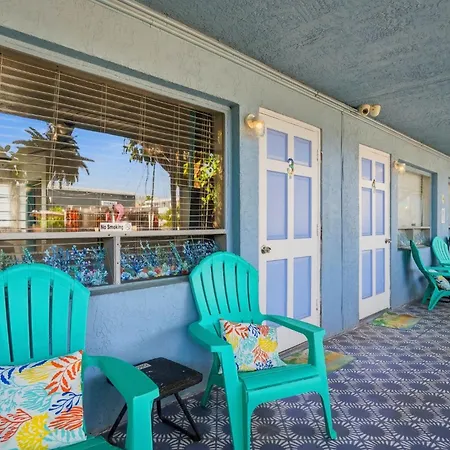 Malibu Resort Motel-3