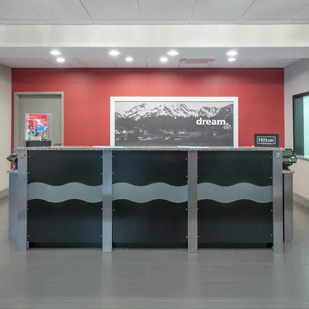 Hampton Inn And Suites Roanoke Airport/Valley View Mall-3