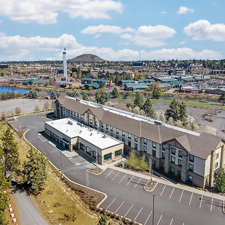 Hampton Inn & Suites Bend-3